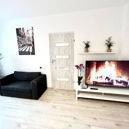New York Apartments - Free Parking Katowice Esterno foto