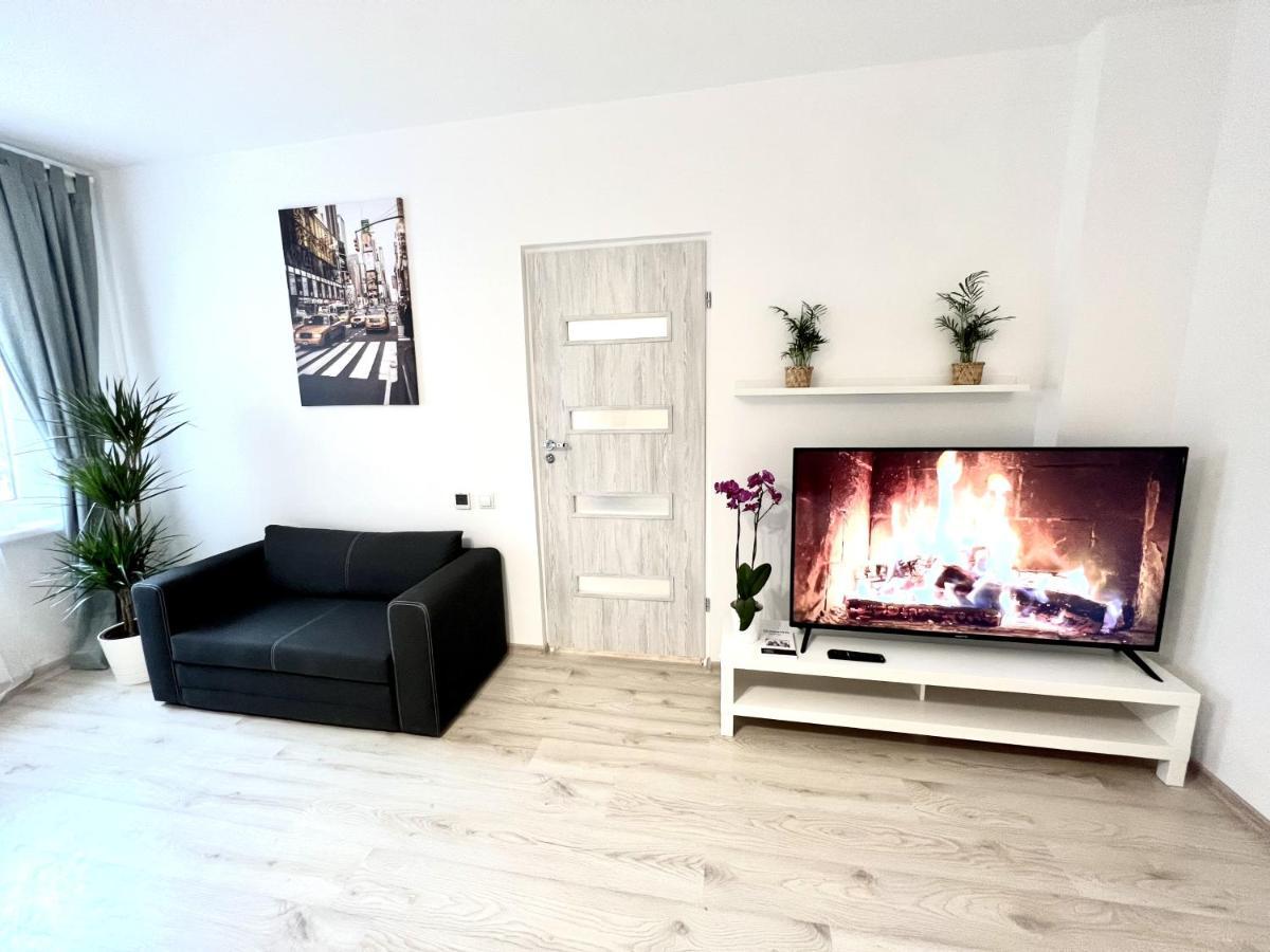New York Apartments - Free Parking Katowice Esterno foto